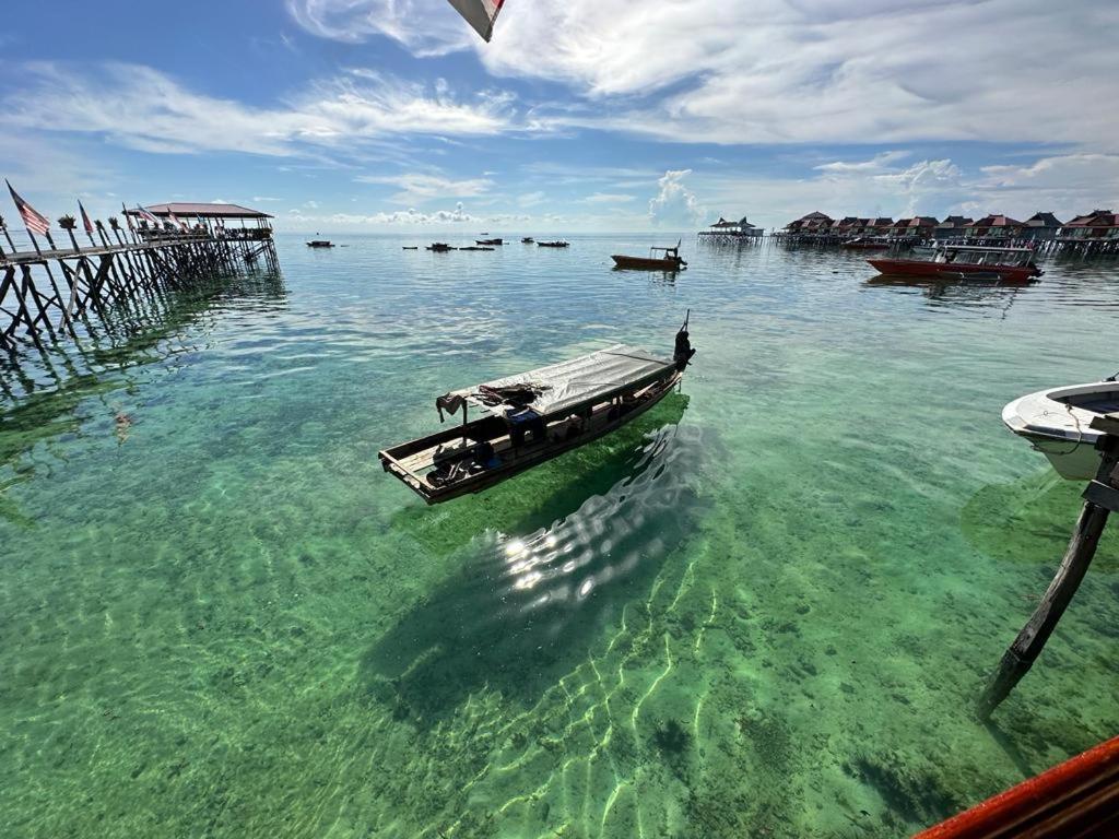 Апартаменты Mabul Backpackers Mabul Island Экстерьер фото