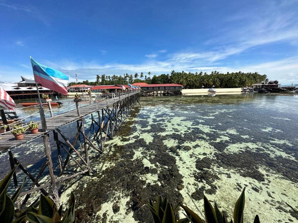 Апартаменты Mabul Backpackers Mabul Island Экстерьер фото