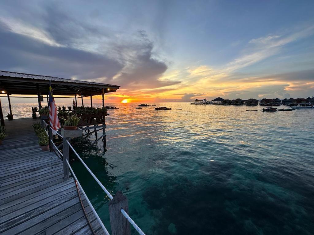 Апартаменты Mabul Backpackers Mabul Island Экстерьер фото