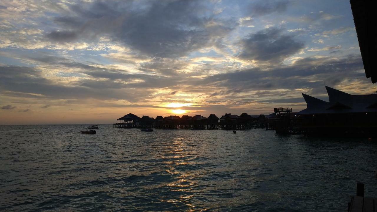 Апартаменты Mabul Backpackers Mabul Island Экстерьер фото