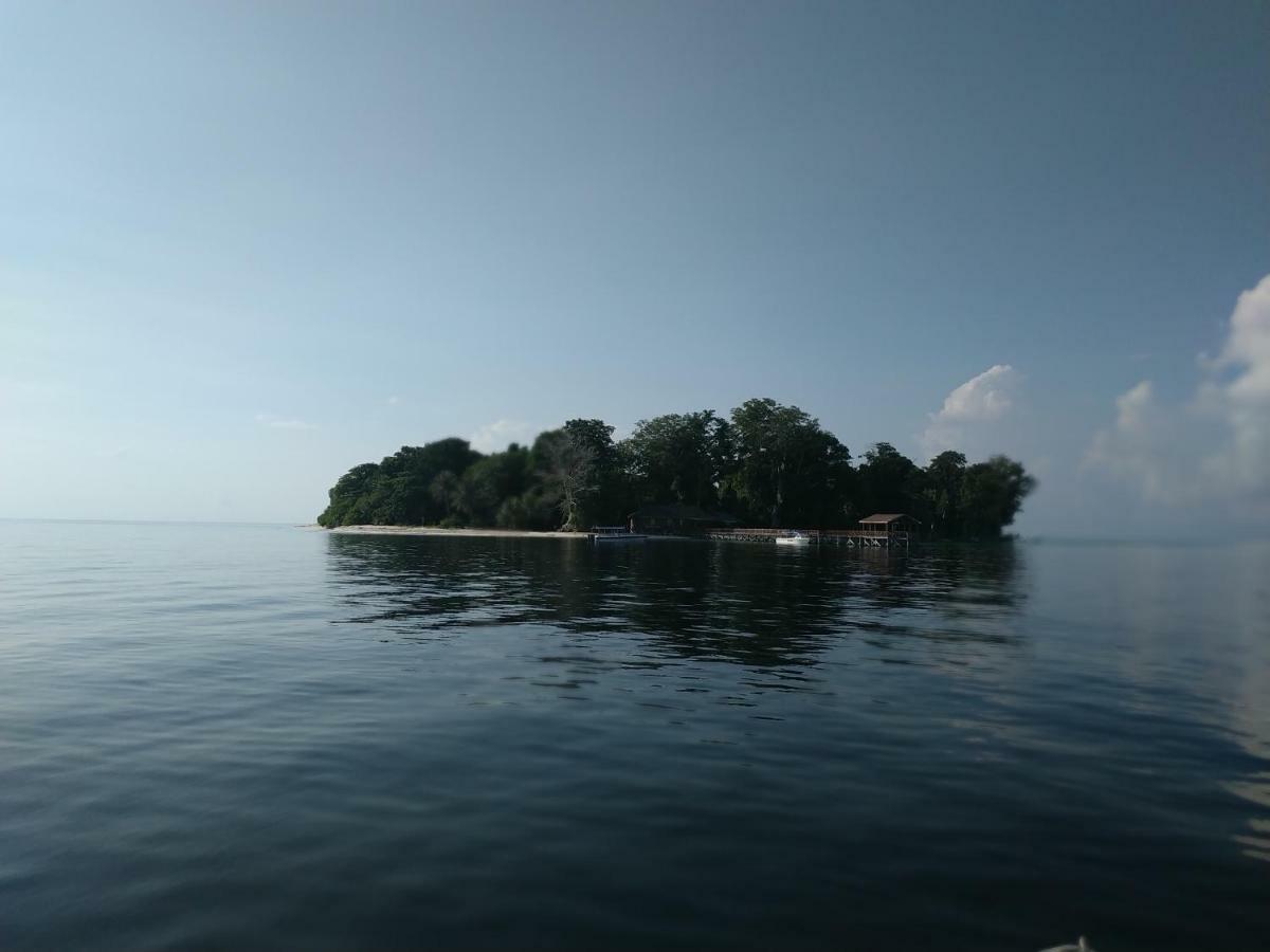 Апартаменты Mabul Backpackers Mabul Island Экстерьер фото